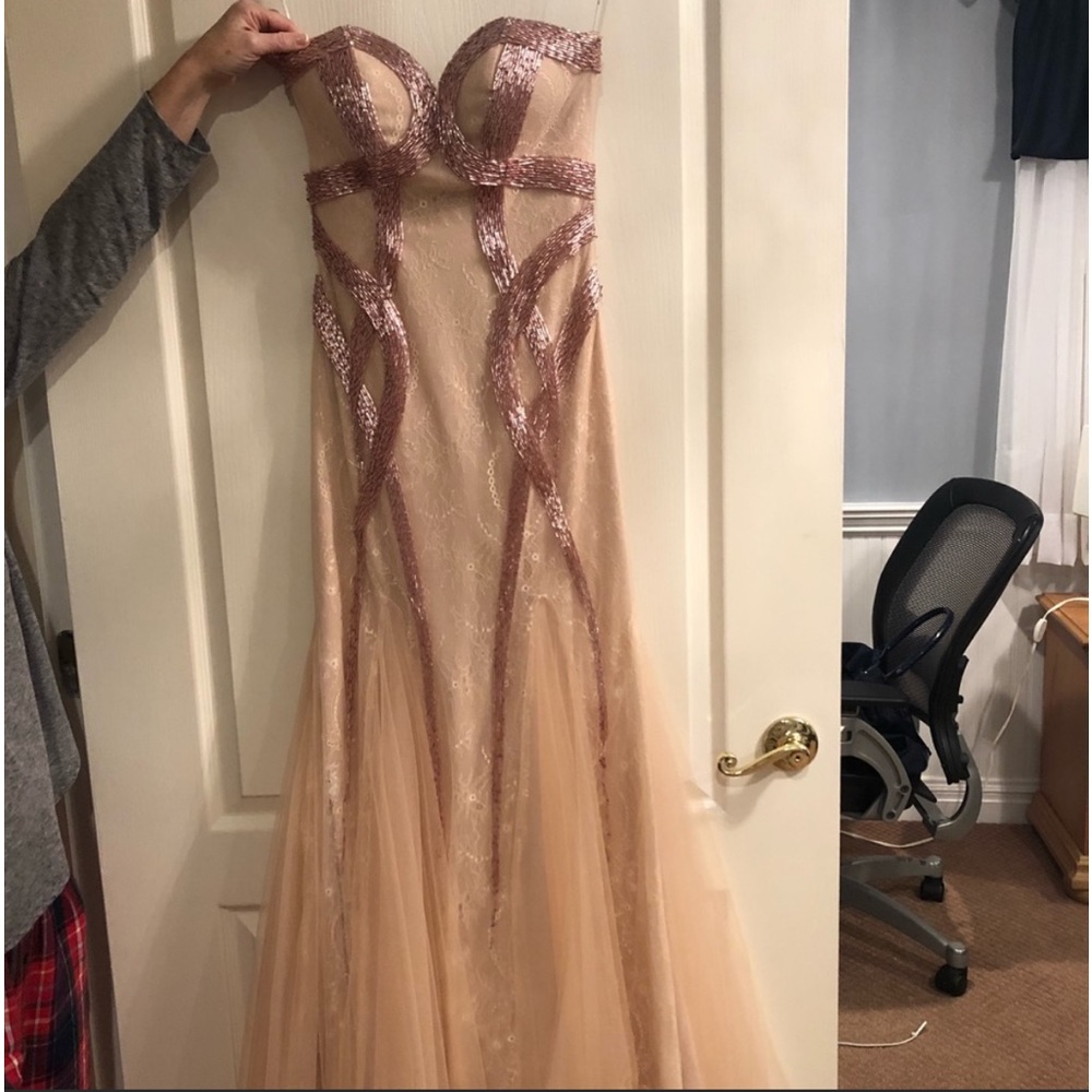 NWT Fancy dress prom dress wedding guest dress size 14 elegant dress sparkles